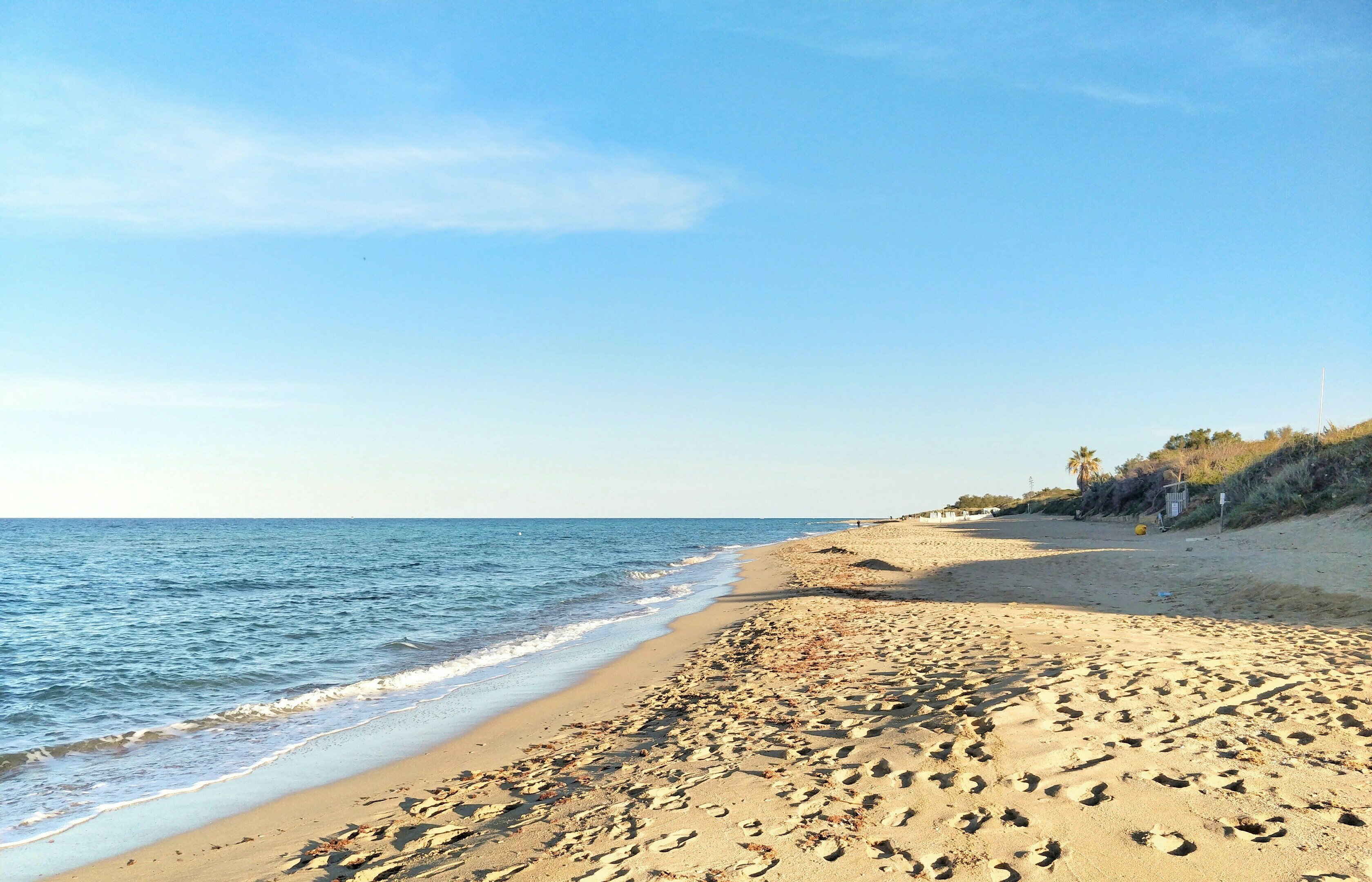 Sandstrand an der Baia dei Turchi